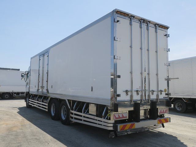 中古トラック いすゞ冷凍バン #4