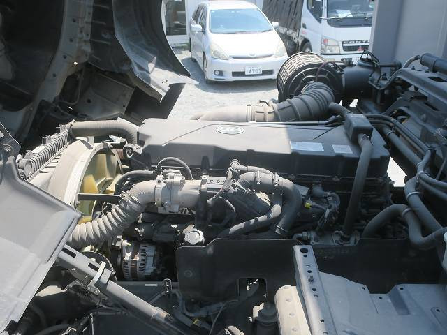 中古トラック UDトラックスアルミウィング #12