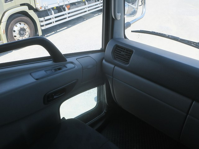 中古トラック UDトラックスアルミウィング #15