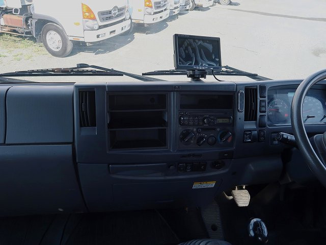 中古トラック いすゞ フォワード 中型クレーン付平ボディ