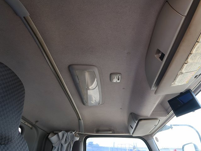 中古トラック いすゞ フォワード 中型クレーン付平ボディ