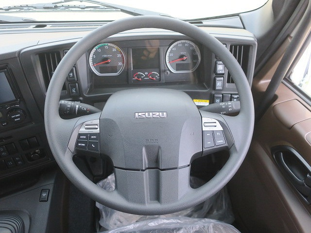 中古トラック いすゞ ギガ 大型アルミウィング