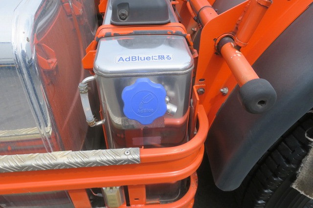 中古トラック UDトラックストラクタヘッド ＃12