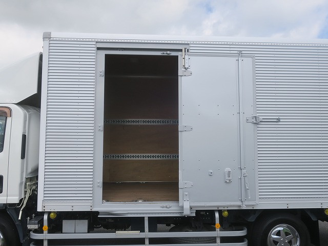 中古トラック いすゞアルミバン ＃7