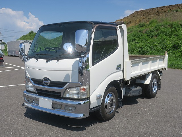 中古トラック 日野 デュトロ 3tダンプ