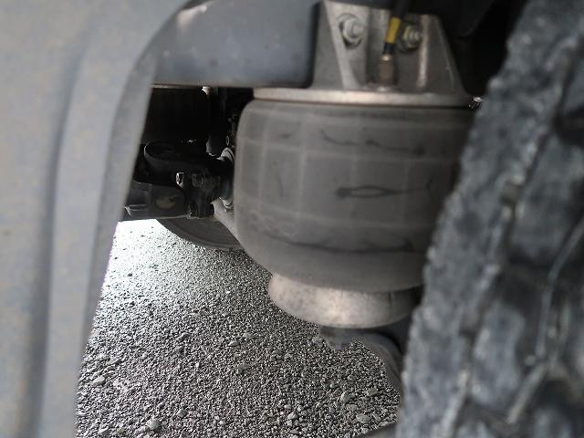 中古トラック いすゞ冷凍バン ＃11