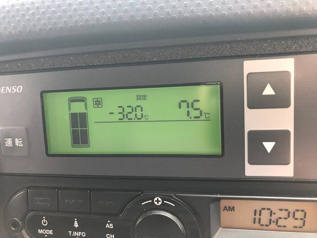 中古トラック いすゞ冷凍バン ＃19