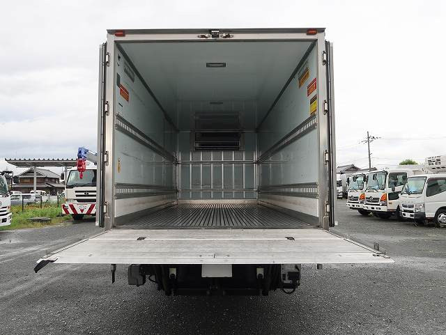 中古トラック いすゞ冷凍バン ＃5