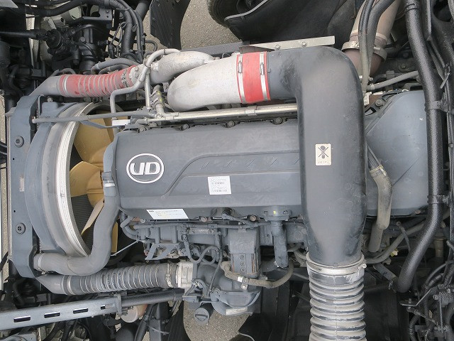 中古トラック UDトラックス平ボディアルミブロック ＃12