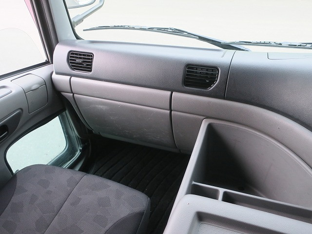 中古トラック UDトラックス平ボディアルミブロック ＃14