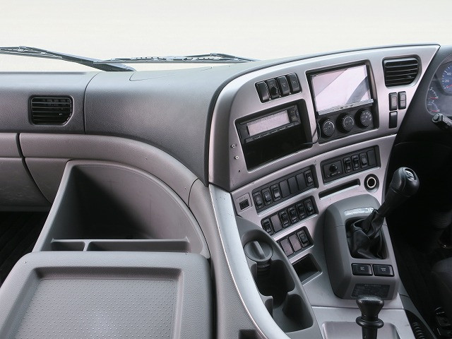 中古トラック UDトラックス平ボディアルミブロック ＃15