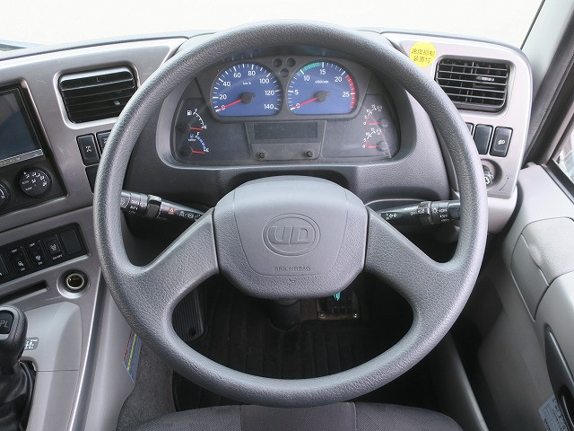 中古トラック UDトラックス平ボディアルミブロック ＃16