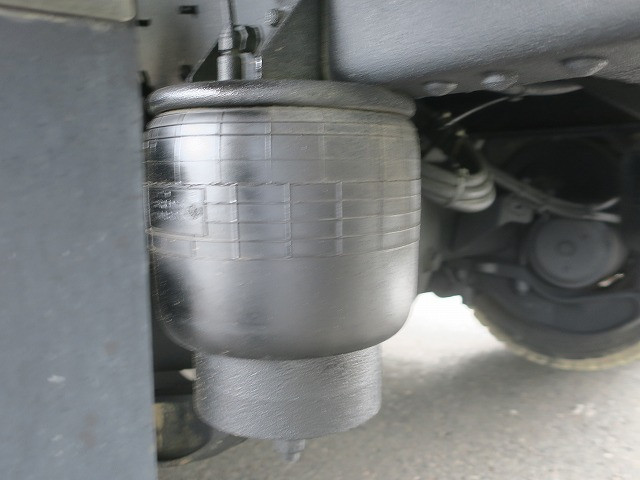 中古トラック UDトラックス平ボディアルミブロック ＃10