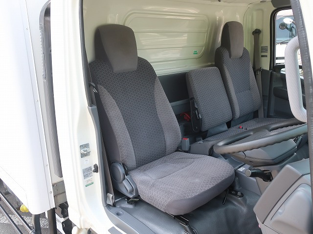 中古トラック いすゞ冷凍バン ＃13