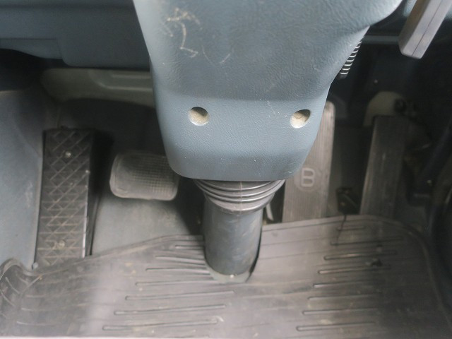 中古トラック 三菱ふそうコンクリートミキサー車 ＃22