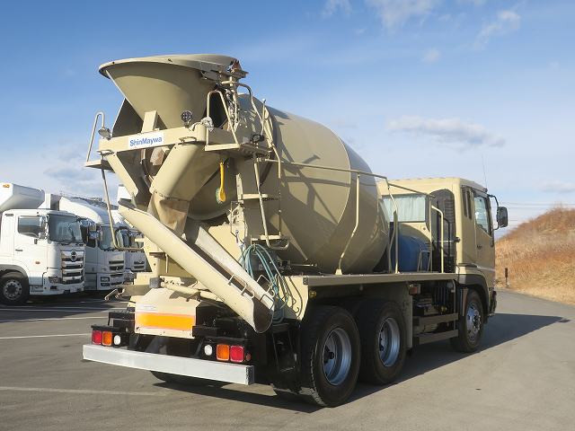 中古トラック 三菱ふそうコンクリートミキサー車 ＃3