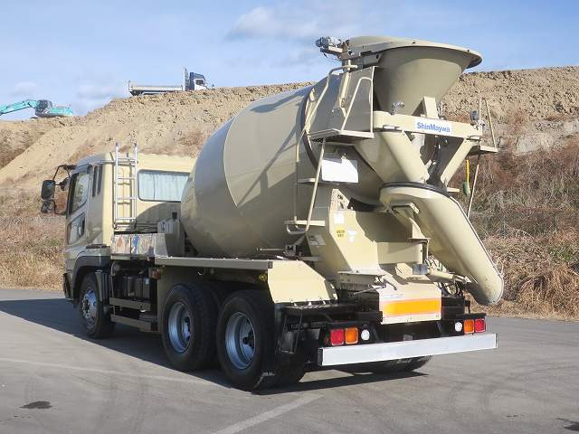 中古トラック 三菱ふそうコンクリートミキサー車 ＃4