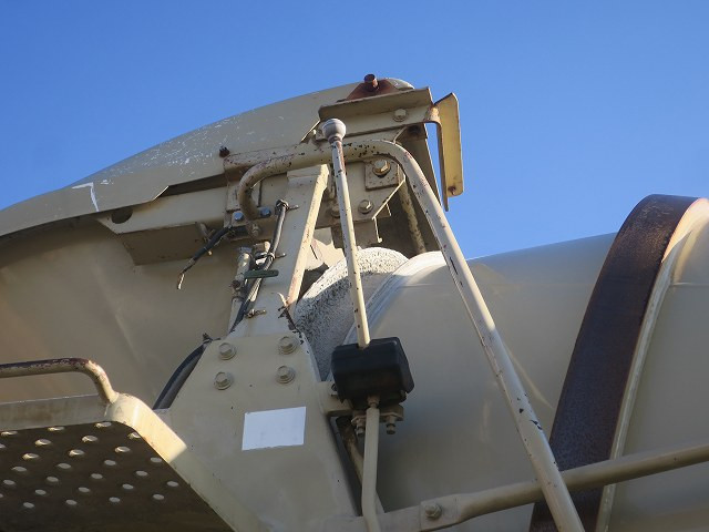 中古トラック 三菱ふそうコンクリートミキサー車 ＃6