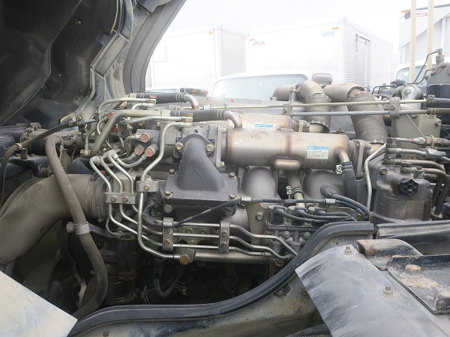 中古トラック 三菱ふそうコンクリートミキサー車 ＃13