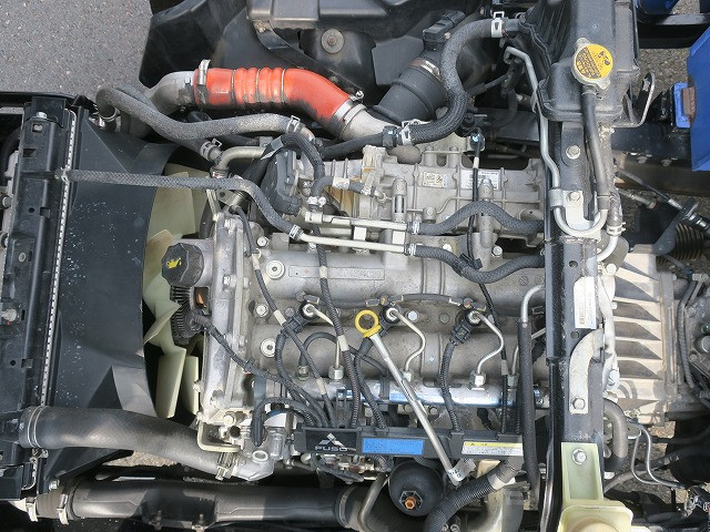 中古トラック 三菱ふそうクレーン付平ボディ ＃13