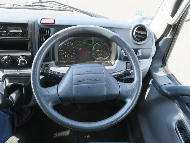 中古トラック 三菱ふそうクレーン付平ボディ ＃17