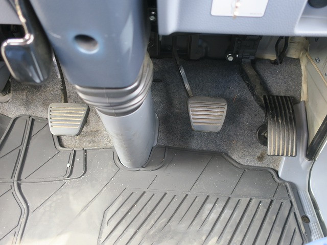 中古トラック 三菱ふそうクレーン付平ボディ ＃22