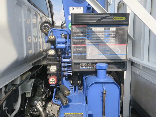 中古トラック 三菱ふそうクレーン付平ボディ ＃9