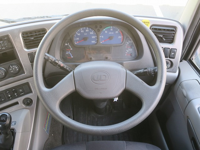 中古トラック UDトラックストラクタヘッド #16