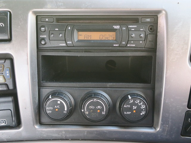 中古トラック UDトラックストラクタヘッド #20