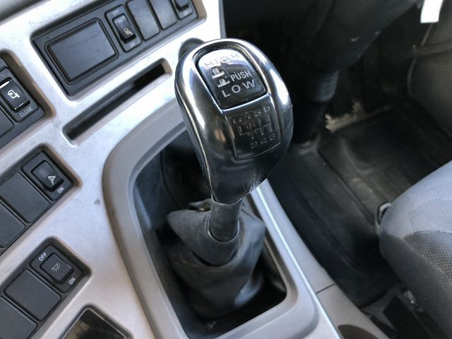 中古トラック UDトラックスコンクリートミキサー車 #18