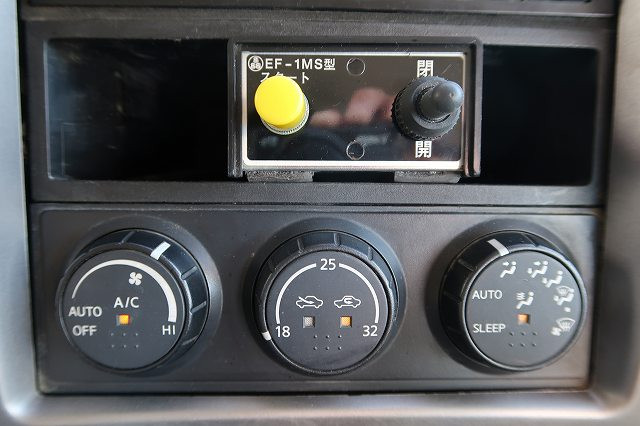 中古トラック UDトラックスコンクリートミキサー車 #19