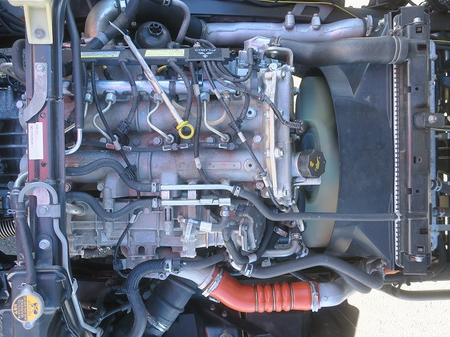 中古トラック 三菱ふそうクレーン付平ボディ ＃13