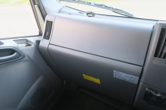 中古トラック いすゞ冷凍バン #14