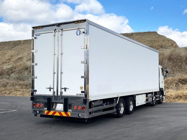 中古トラック 日野冷凍バン ＃4