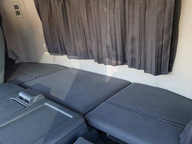 中古トラック 三菱ふそう平ボディアルミブロック #23