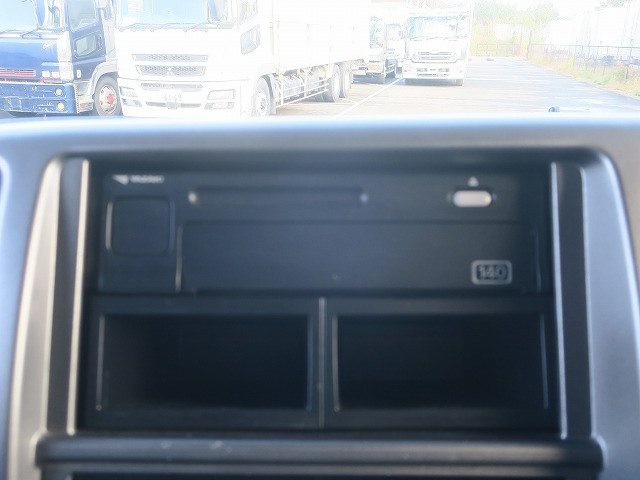 中古トラック 日野アルミバン #18
