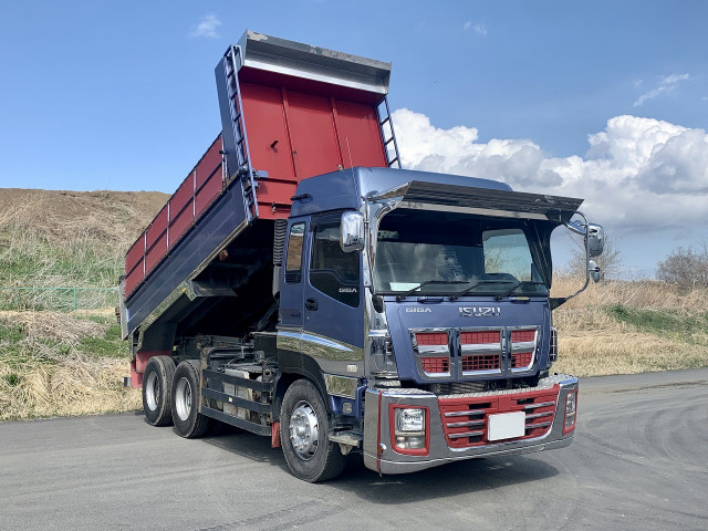 中古トラック いすゞダンプ #2