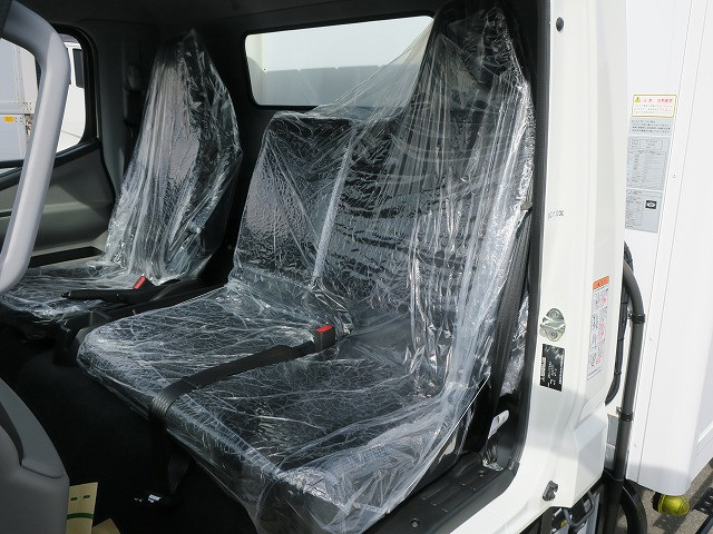 中古トラック 三菱ふそう冷凍バン ＃23