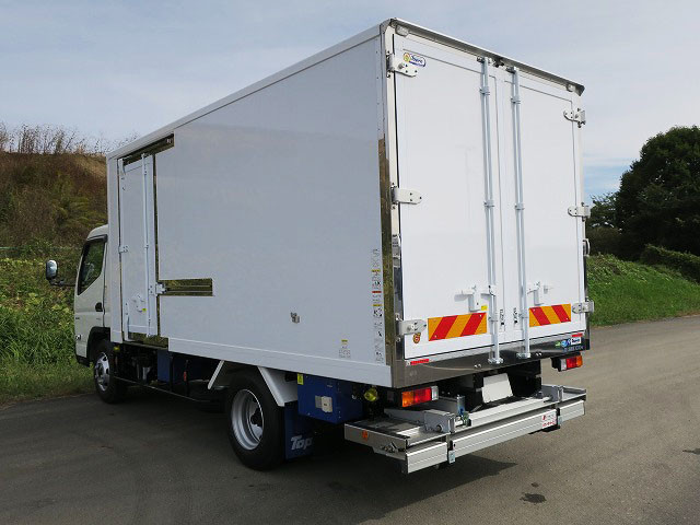 中古トラック 三菱ふそう冷凍バン ＃4