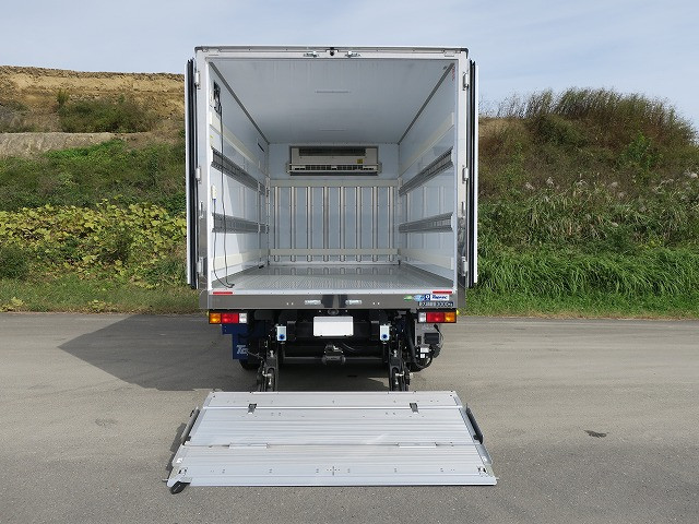 中古トラック 三菱ふそう冷凍バン ＃5