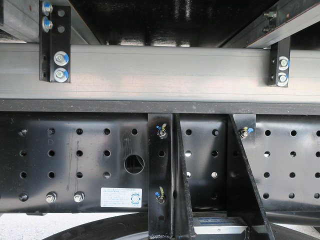 中古トラック 三菱ふそう冷凍バン #9