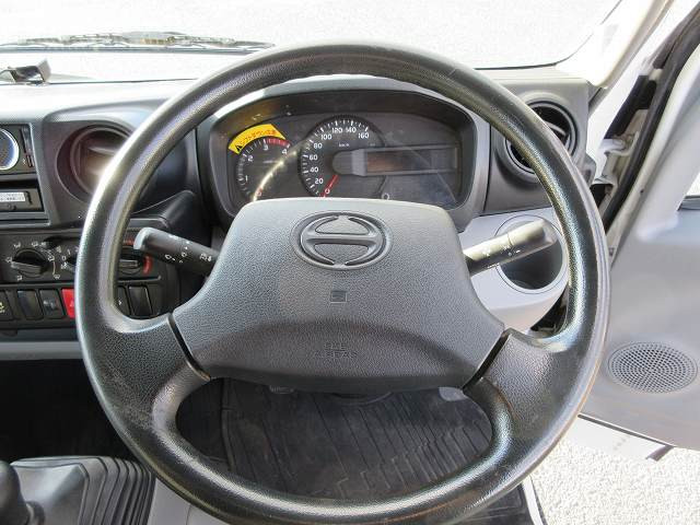 中古トラック 日野クレーン付平ボディ ＃17