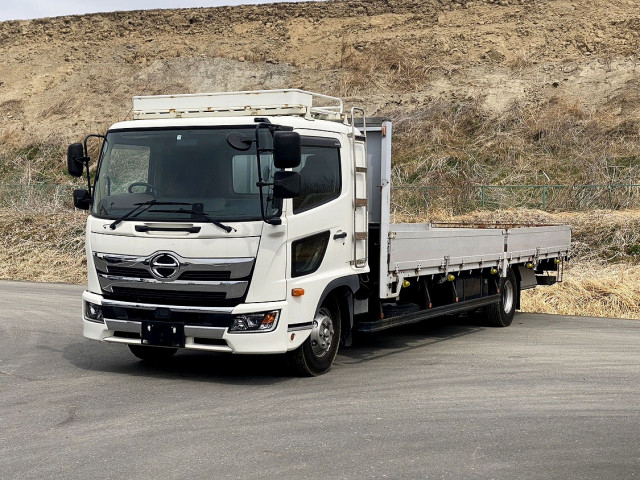2019 Hino Ranger Medium-sized flatbed aluminum block 7200 wide Rear air suspension *Approximately 400,000km on meter*