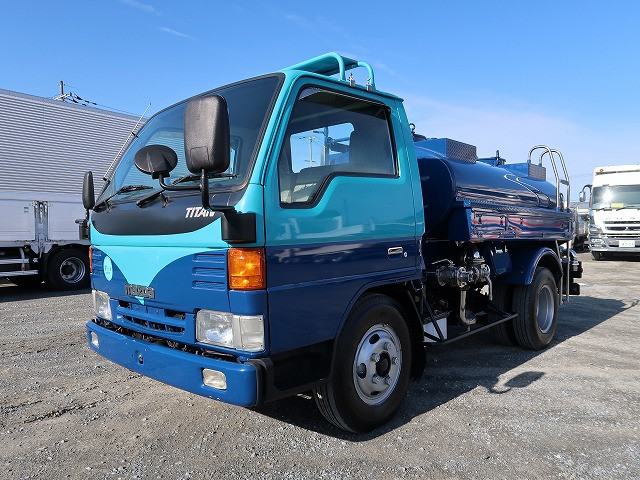  マツダ給水車