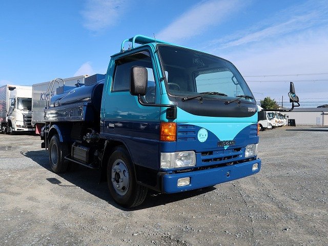 中古トラック マツダ給水車 ＃2