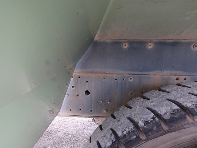 中古トラック UDトラックスコンクリートミキサー車 ＃11