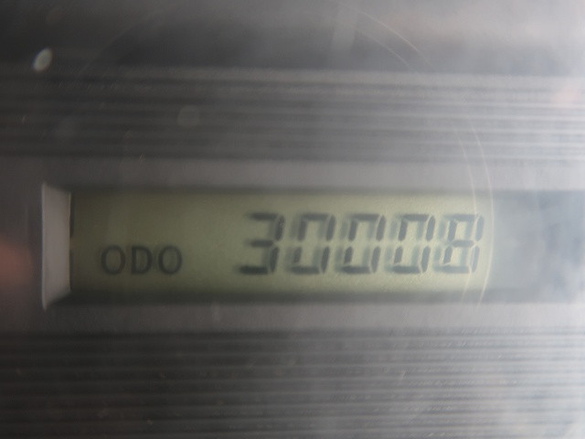 中古トラック UDトラックスコンクリートミキサー車 ＃18