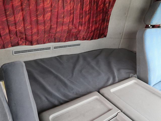 中古トラック UDトラックスコンクリートミキサー車 ＃23