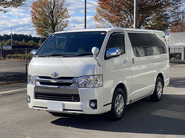 中古車 トヨタ ハイエースバン スーパーGL
