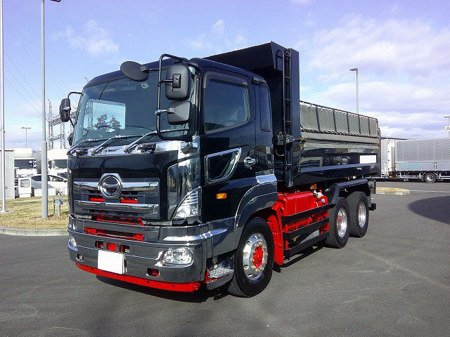 2016 Hino Profia large dump truck, Kyokuto 5300 body, 2 differentials, aluminum wheels *Actual mileage on meter: approx. 460,000km/Inspection valid until December 2015*